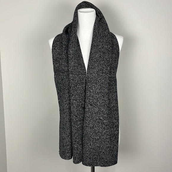 West Loop Unisex Black Speckled Knit Soft Scarf Minimalist Normcore Academia - Picture 2 of 7